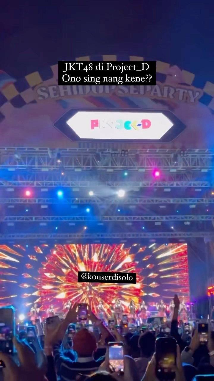 Nonton JKT48 di Konser Project D di De Tjolomadoe