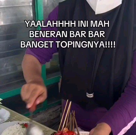 Kamu Tau Dimana Sate Full Topping di Solo