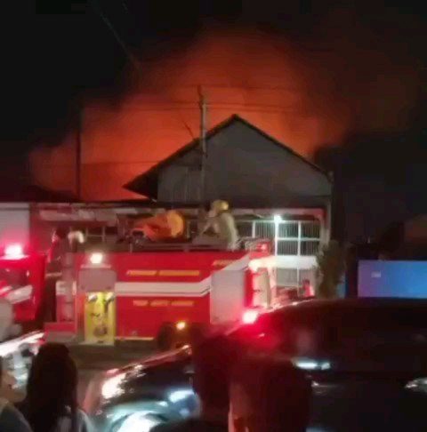 Kebakaran di Timur Luwes Palur 14 Oktober 2023