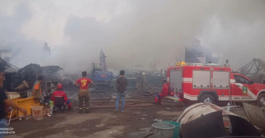 Pemadaman Kebakaran Semanggi Solo 4 Oktober 2023