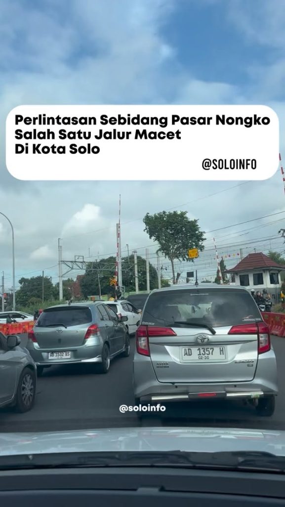Pasar Nongko Salah Satu Jalur Kemacetan di Kota Solo