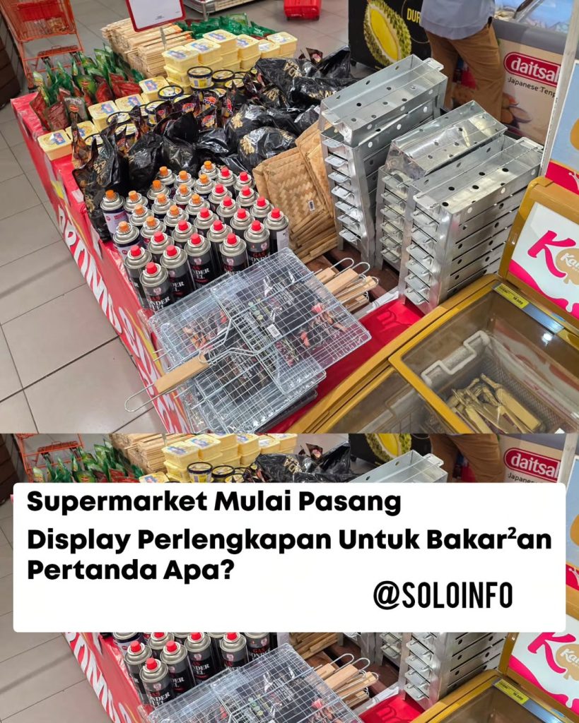Supermarket Mulai Pasang Perlengkapan Tahun Baru