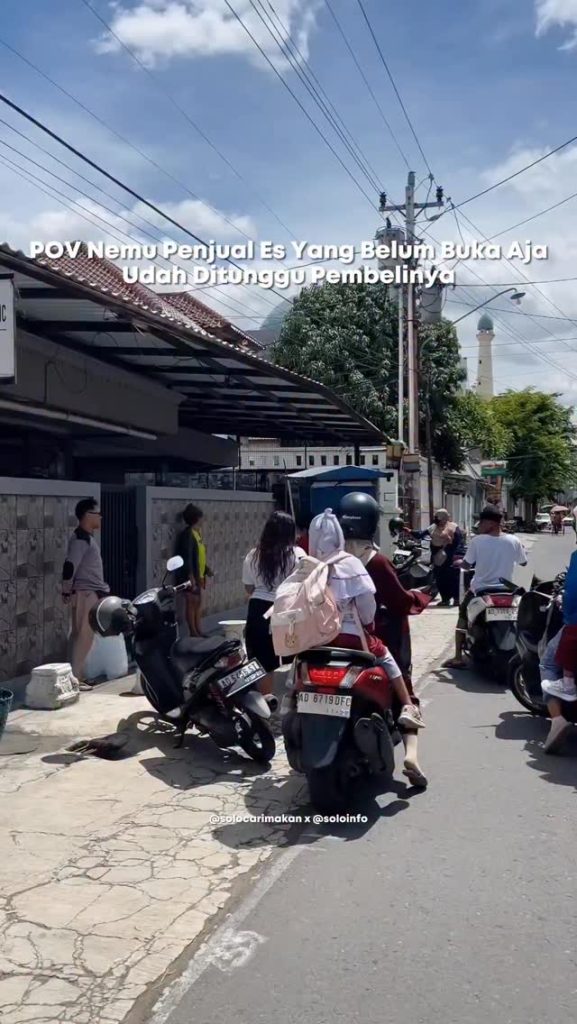 Pernah Cobain Es Coklat Viral Pak Ali Pasar Kliwon Solo