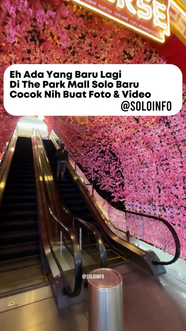 Spot Foto Eskalator The Park Mall Solo Baru