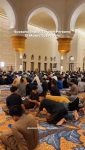 Suasana Salat Tarawih Pertama di Masjid Zayed Solo 2026
